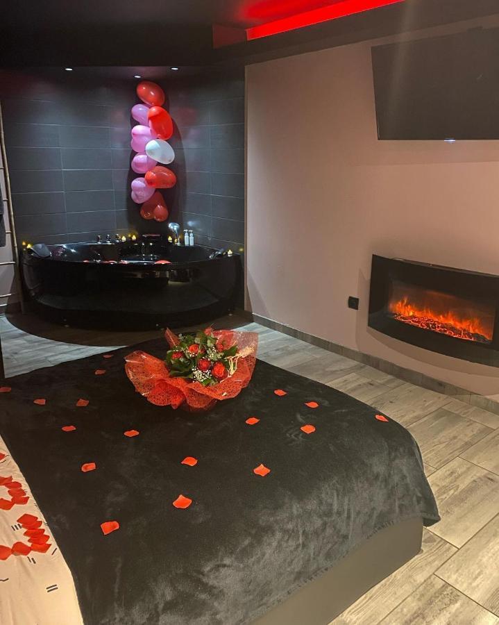 Mine D'Amour Wallers Exteriör bild
