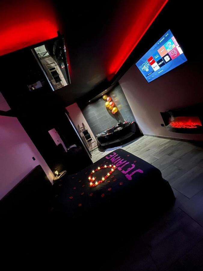 Mine D'Amour Wallers Exteriör bild